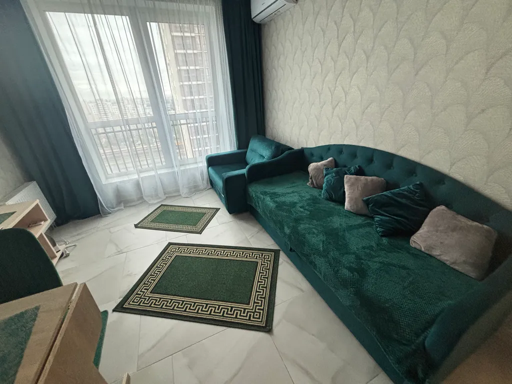 Новая 2-комнатная квартира с кондиционером в новом доме