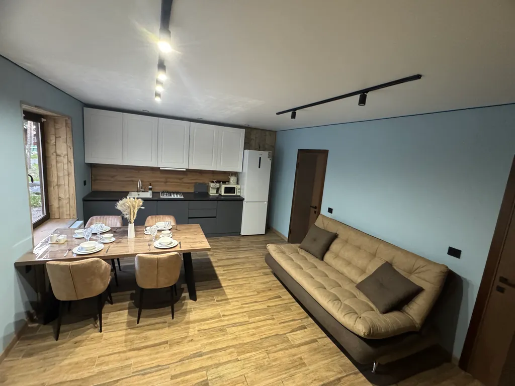 4-комнатный Дом