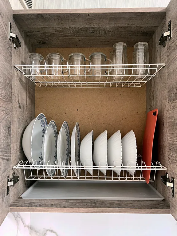 В центре, рядом с Пед. колледжем