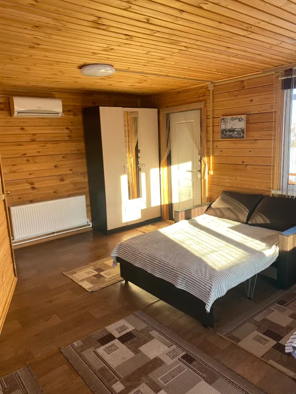 Уютный деревянный домик