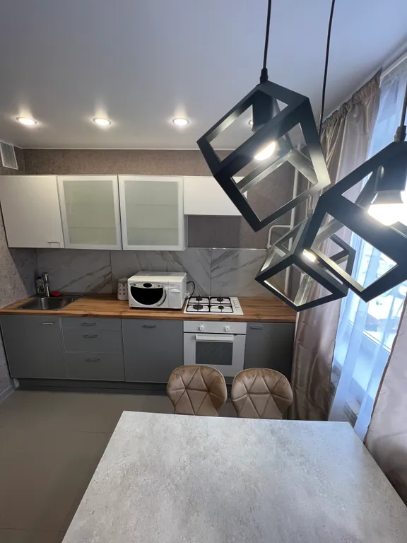 Уютная квартира в центре города с видом на реку и новые мосты