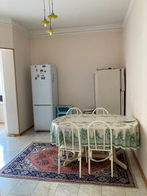 Квартира с просторным балконом в центре Геленджика