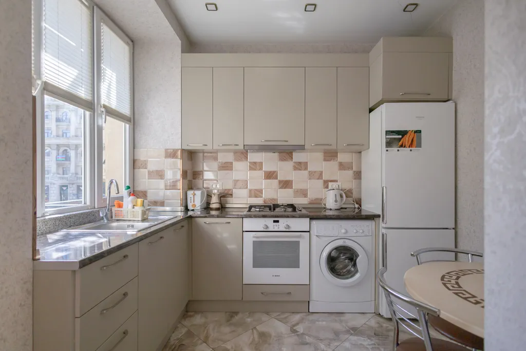 Квартира с видом на бульвар в центре города