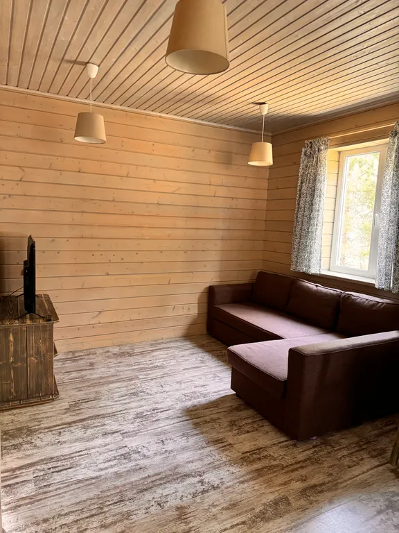 Коттедж Домик под Соснами в Свирском — Лодейное Поле