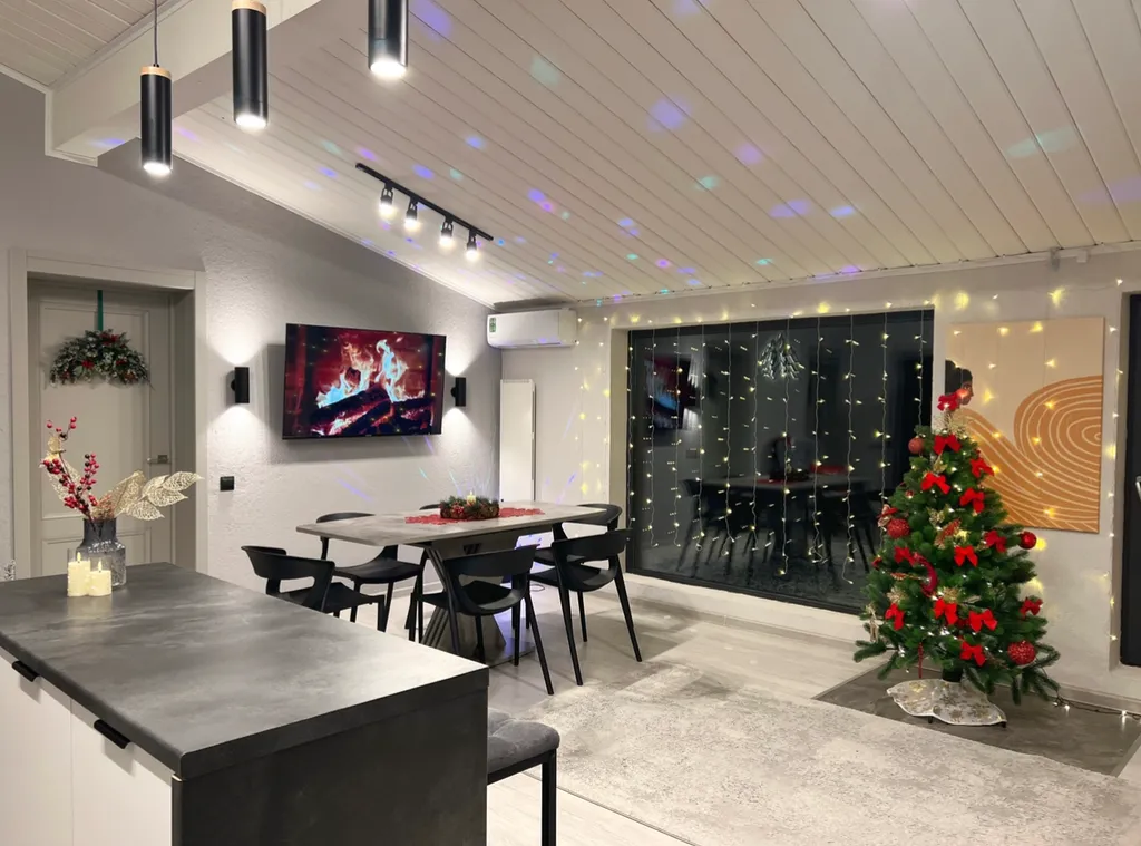 Стильный новый и просторный дом у горнолыжного курорта