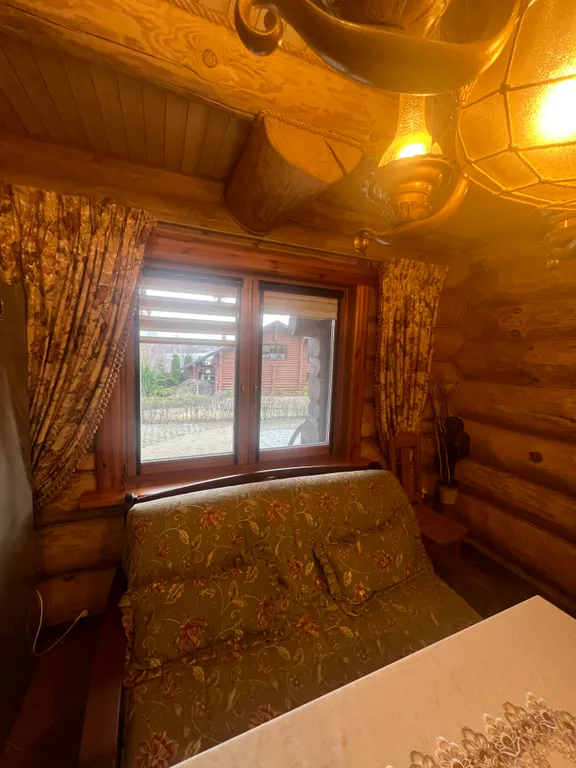 Шале с баней бассейном и видом на озеро