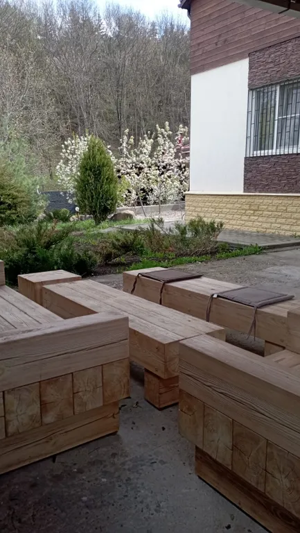 Дом шале с видом на санаторий