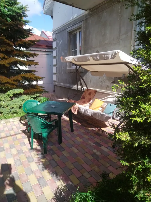 Уютный домик в центре города