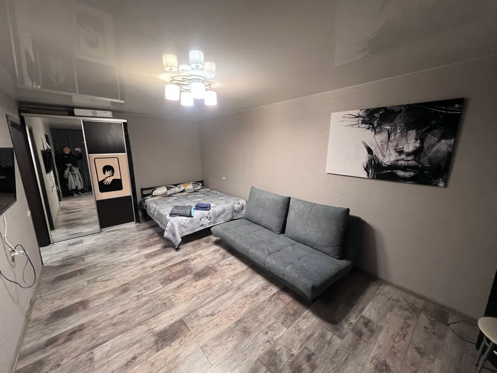 Уютная квартира в центре города с видом на горы