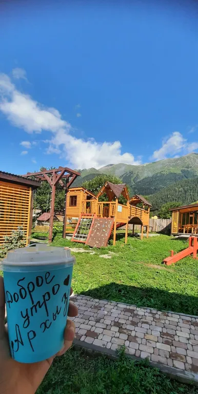 Коттедж Трёхкомнатные апартаменты с видом на горы — Архыз