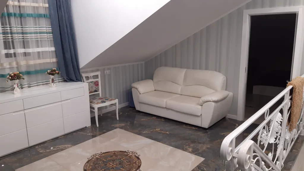 Двухуровневая квартира в тихом месте