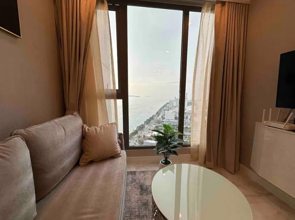 Copacabana Beach Jomtien Super Deluxe Sky Ocean Sunset 2495