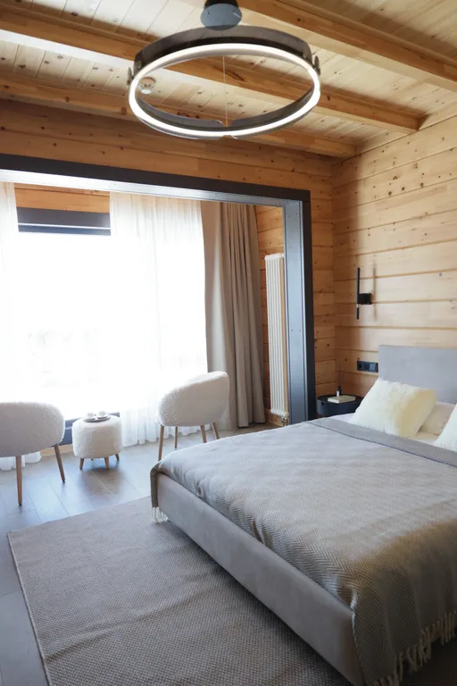 Коттедж Комфортный современный дом в горах Алтая ждет вас. — Озёрное