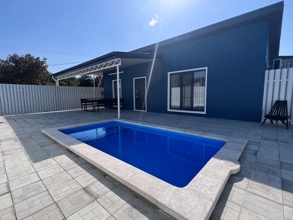 Коттедж Дом с бассейном — аренда посуточно в Майкоп