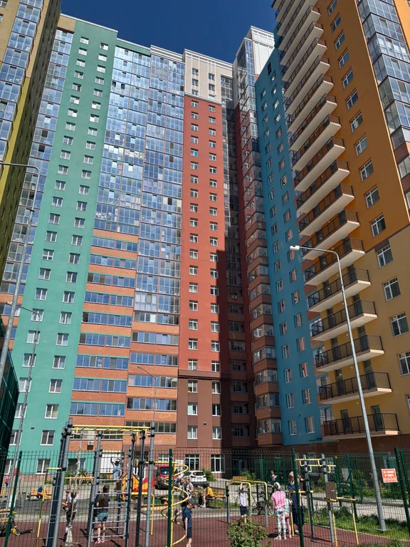 Уютная квартира в новом доме жк Лнгенда