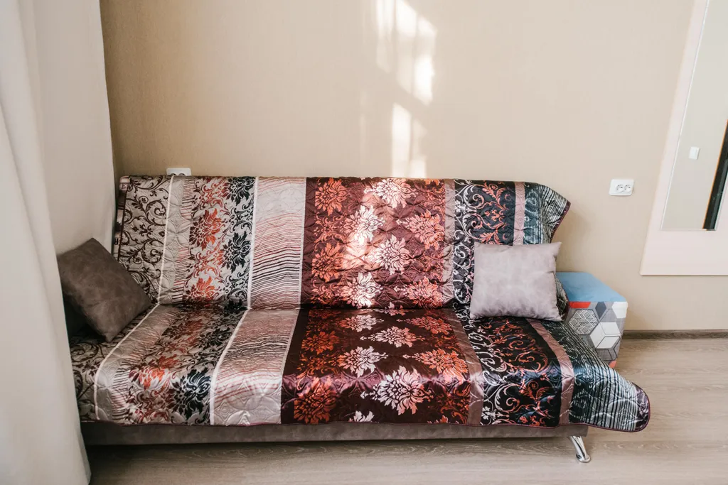 Студия на Богомягкова, 66