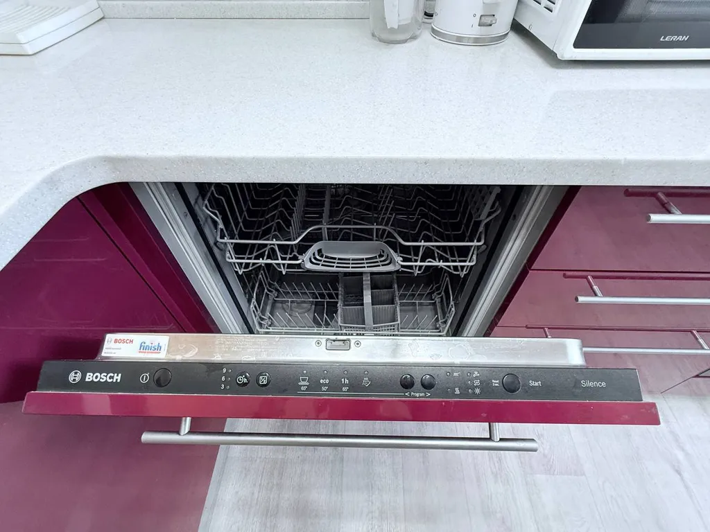 Уютная 2-комнатная квартира на набережной Енисея