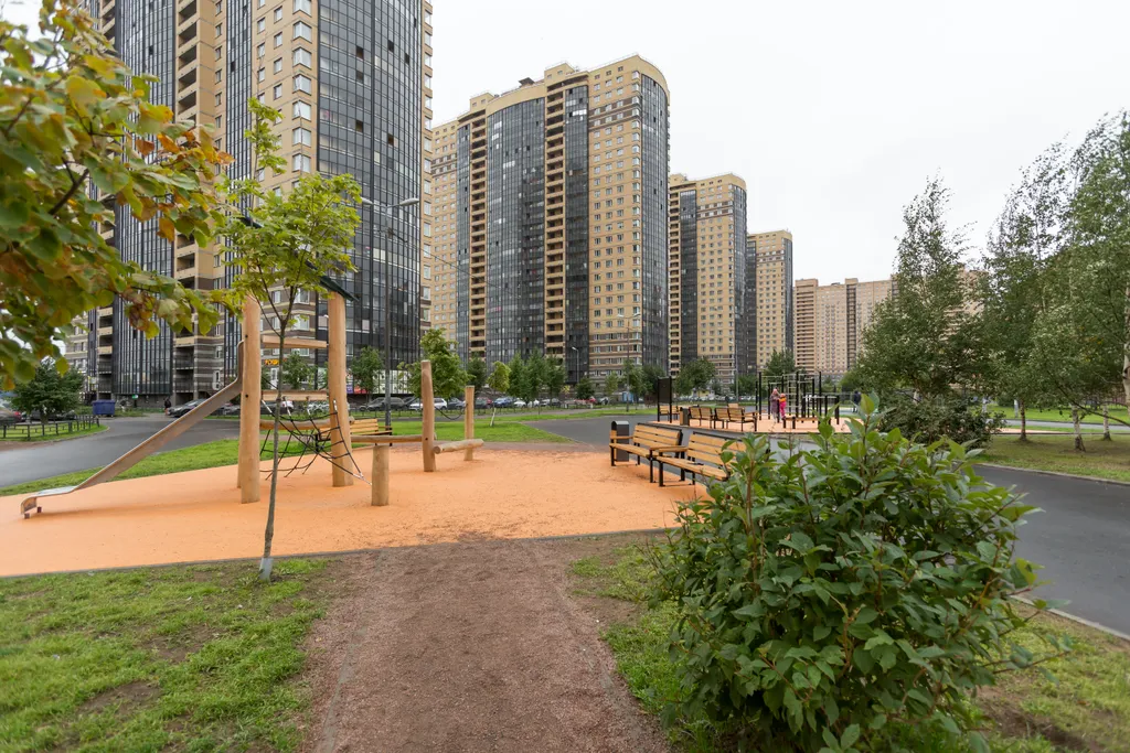 Евродвушка для 5х у метро Парнас || Сатин Хоум апарт