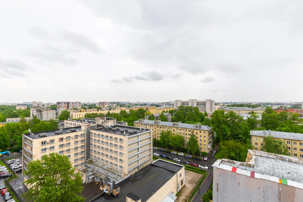 Уютная 1-комнатная квартира в спальном районе рядом с центром
