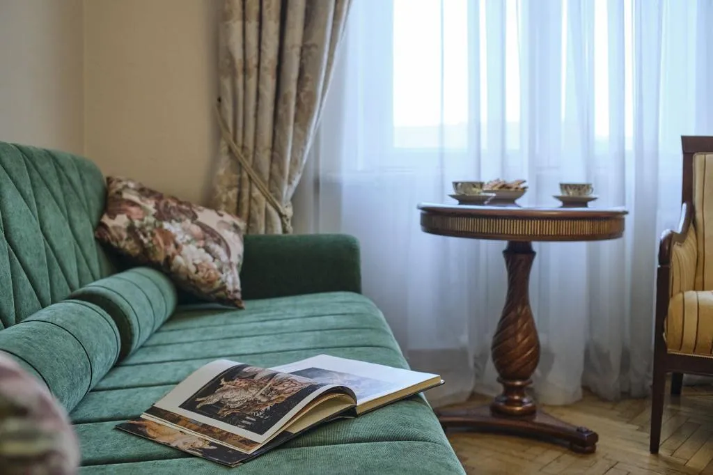 Квартира Квартира в легендарной высотке — Москва