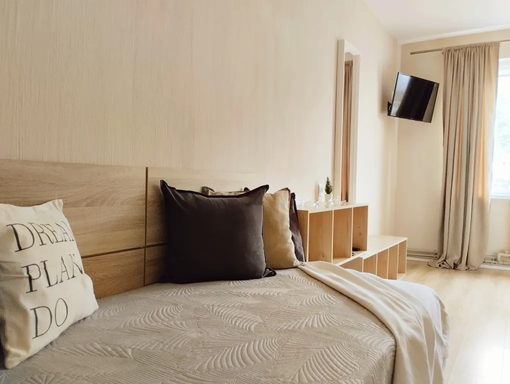 Горы за окном, квартира с тремя отдельными спальнями