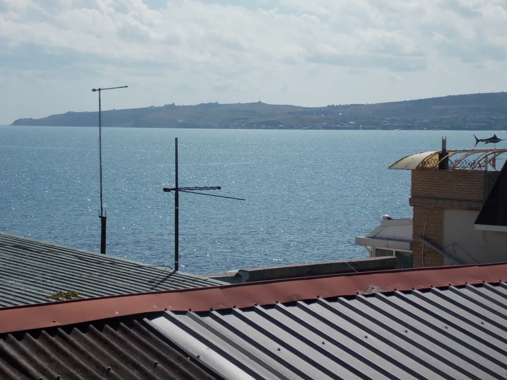 Корабль, комната с видом на море