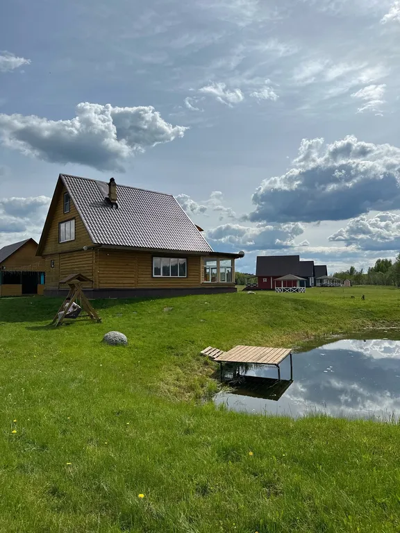 Уютный коттедж на берегу реки Milana Village — аренда посуточно в Опочка