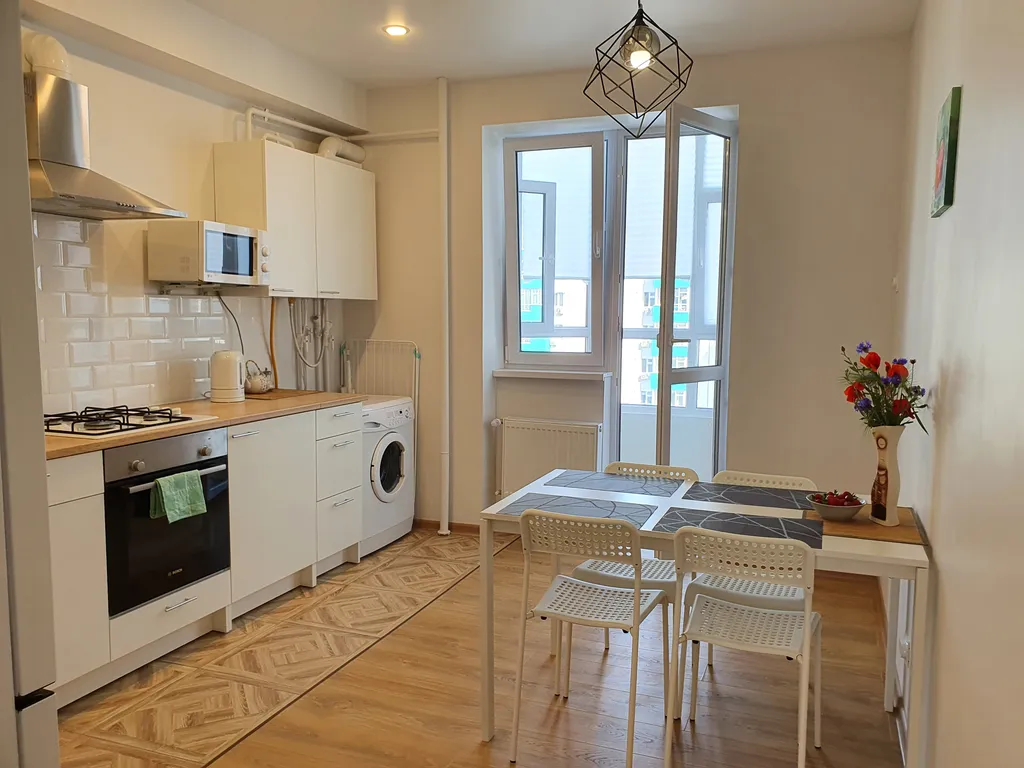 Современная видовая квартира в новом жк с детскими и спорт площадками