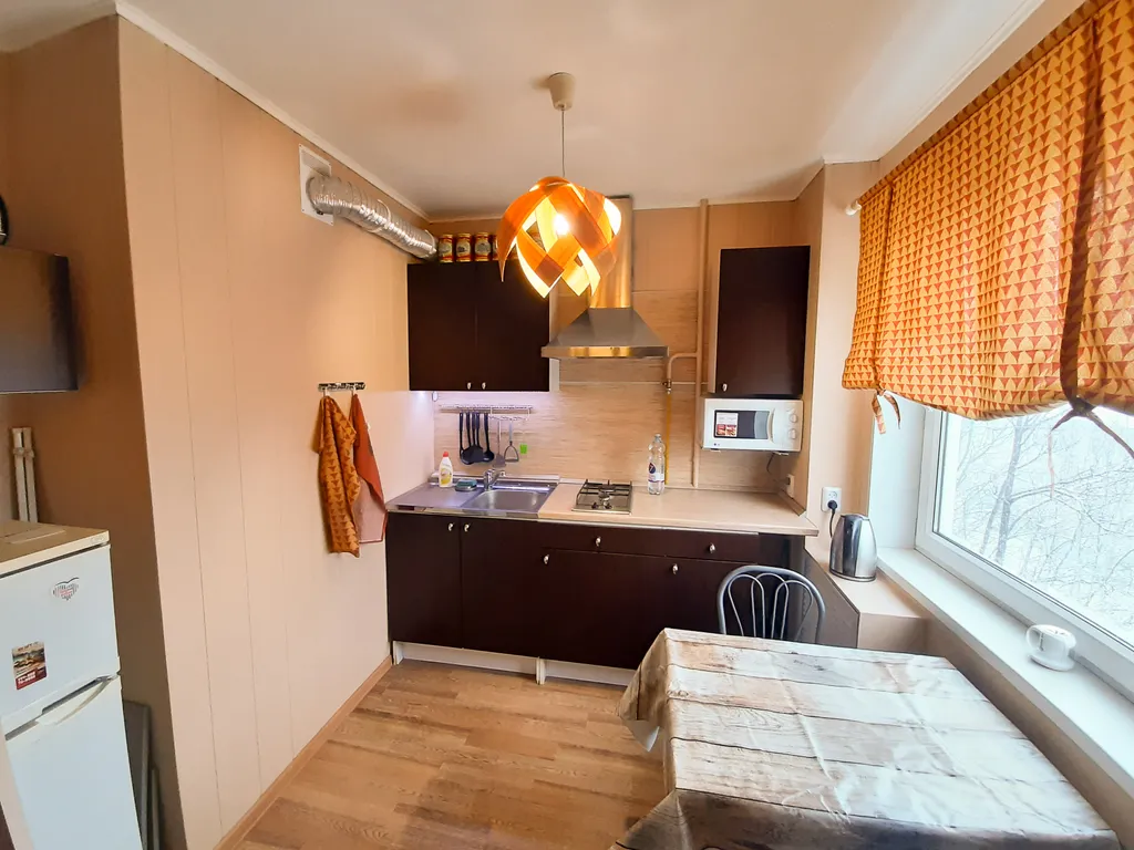 Светлая квартира в тихом месте недалеко от центра