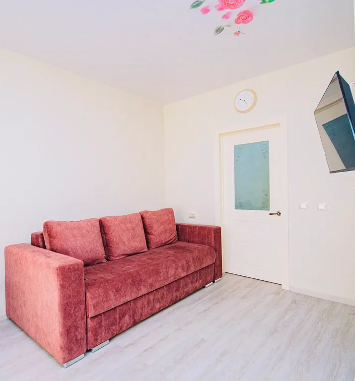 Уютная квартира рядом с клиникой ниито — аренда посуточно в Новосибирск