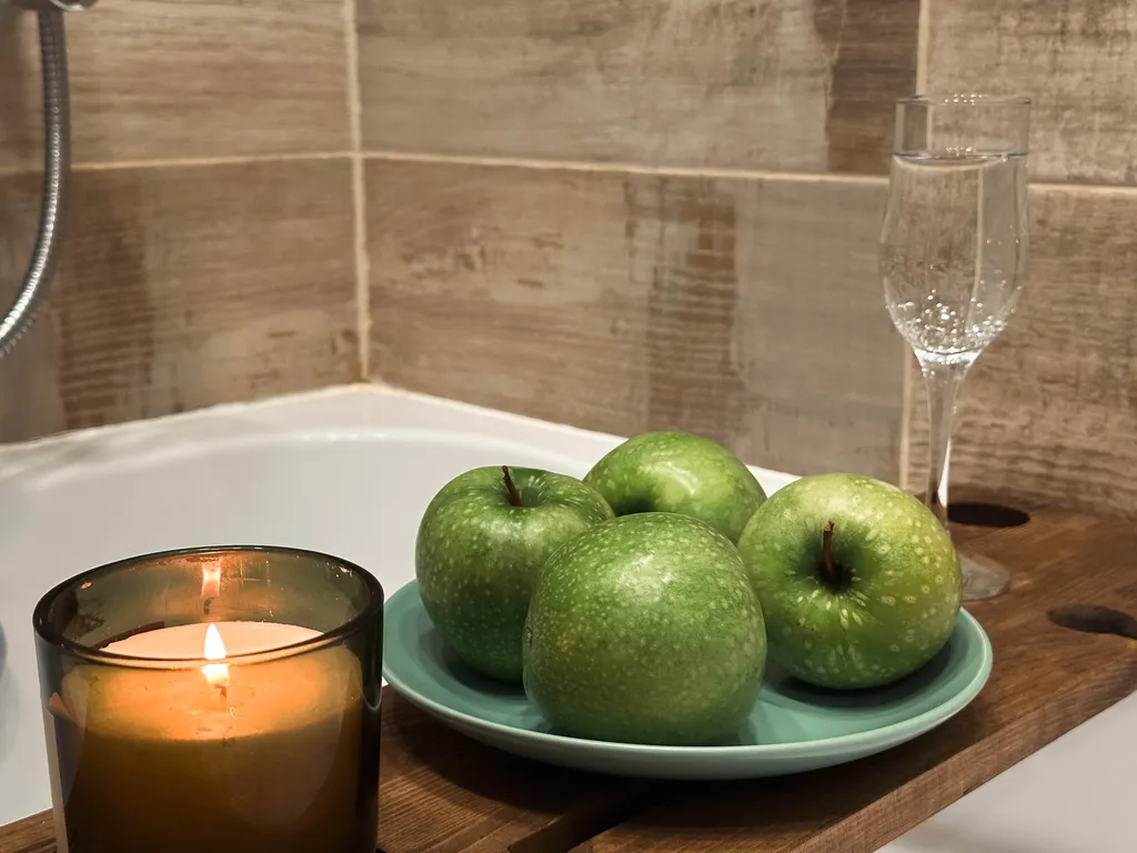 Квартира с видом на историческую часть города, церковь, озеро