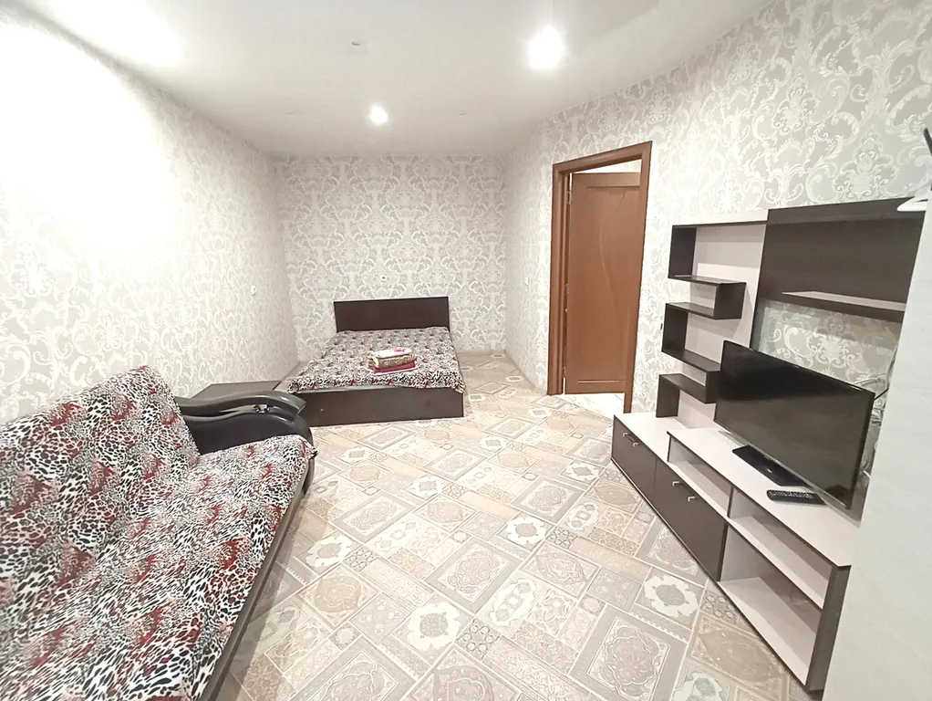 Квартира у ТЦ "Галерея"