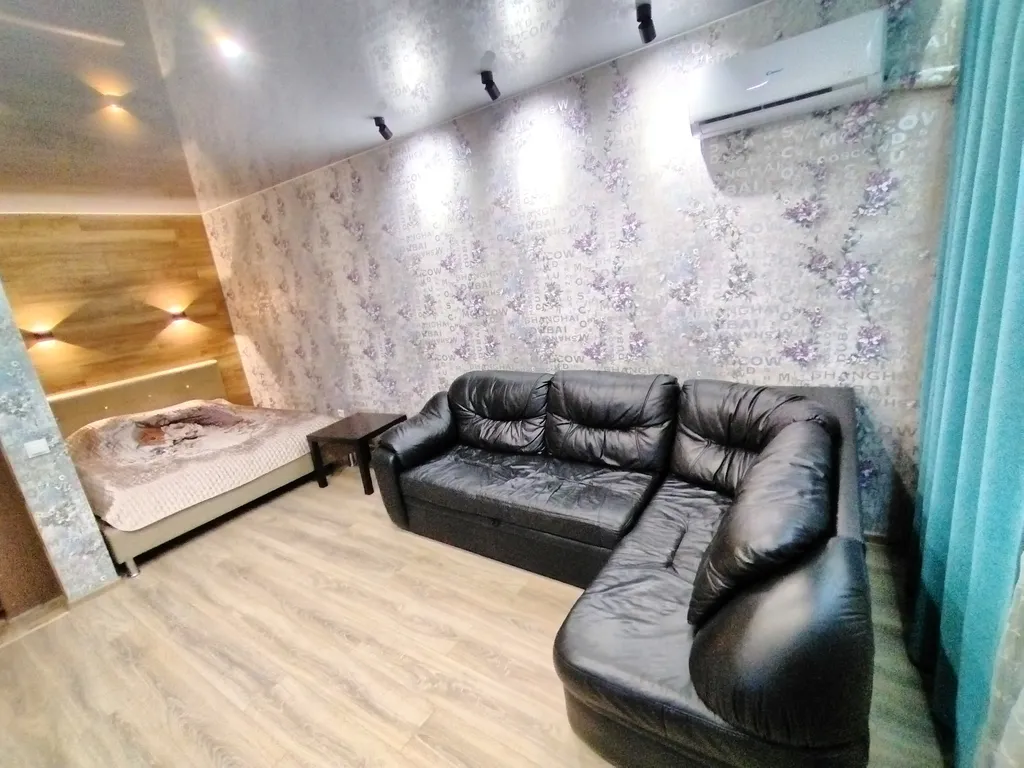 Квартира в центре с кондиционером, дизайн-ремонтом, индивидуальным отоплением