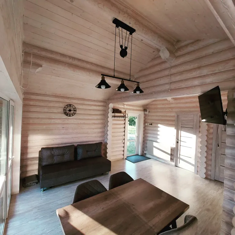 Дом у родника на острове