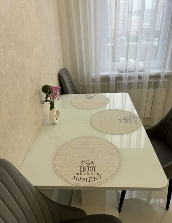 Большая, светлая трёхкомнатная квартира