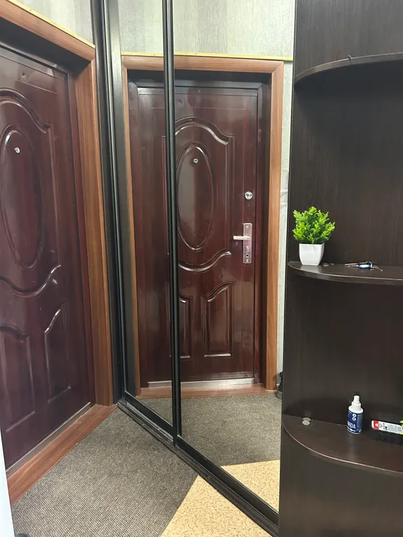 Квартира возле Автовокзала и Сургутнефтегаза