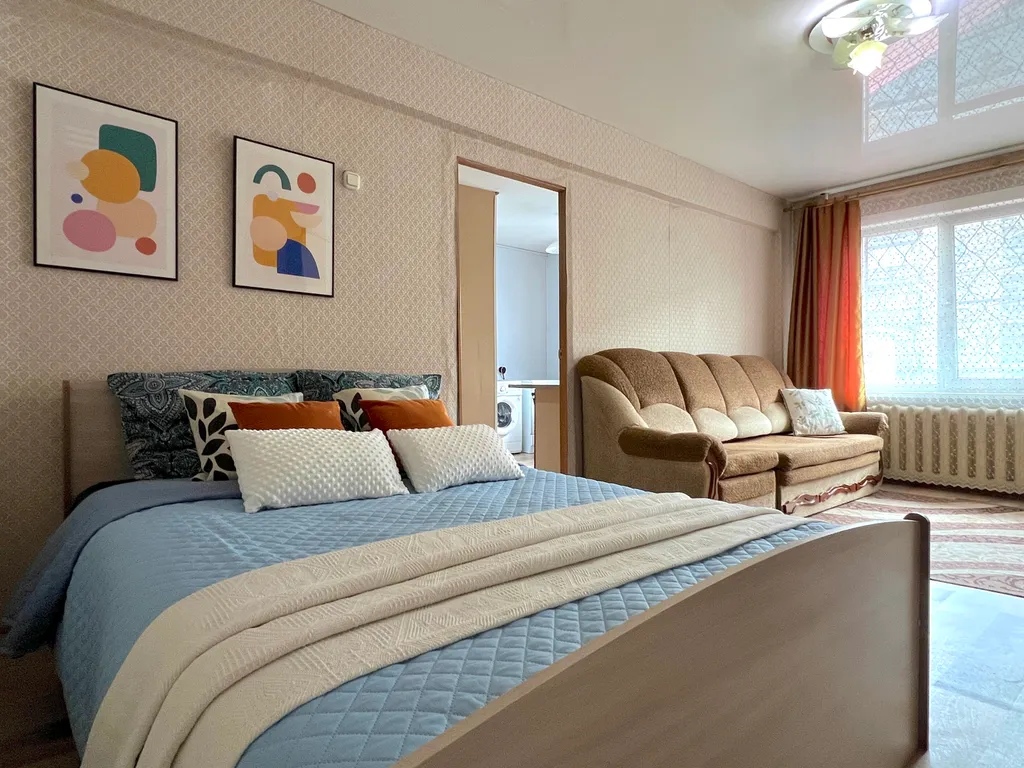 Теплая 1-к квартира на ЖД вокзале, не берем оплату за финальную уборку — аренда посуточно в Улан-Удэ