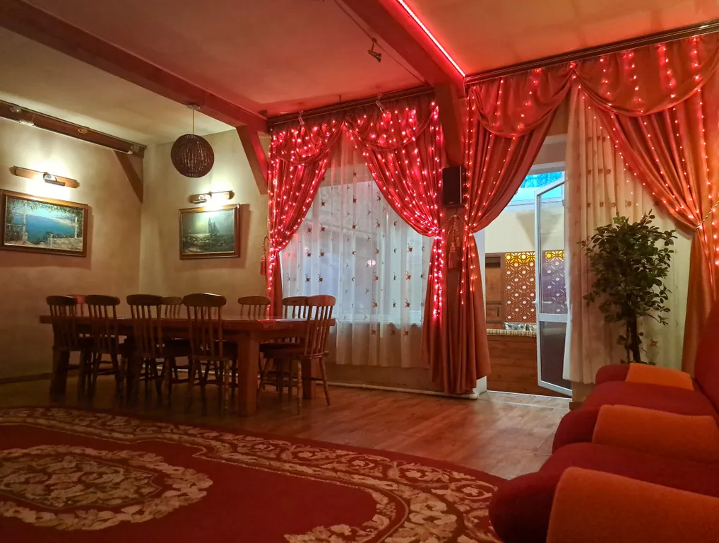 Дом Благодать в черте города с камином и баней на дровах