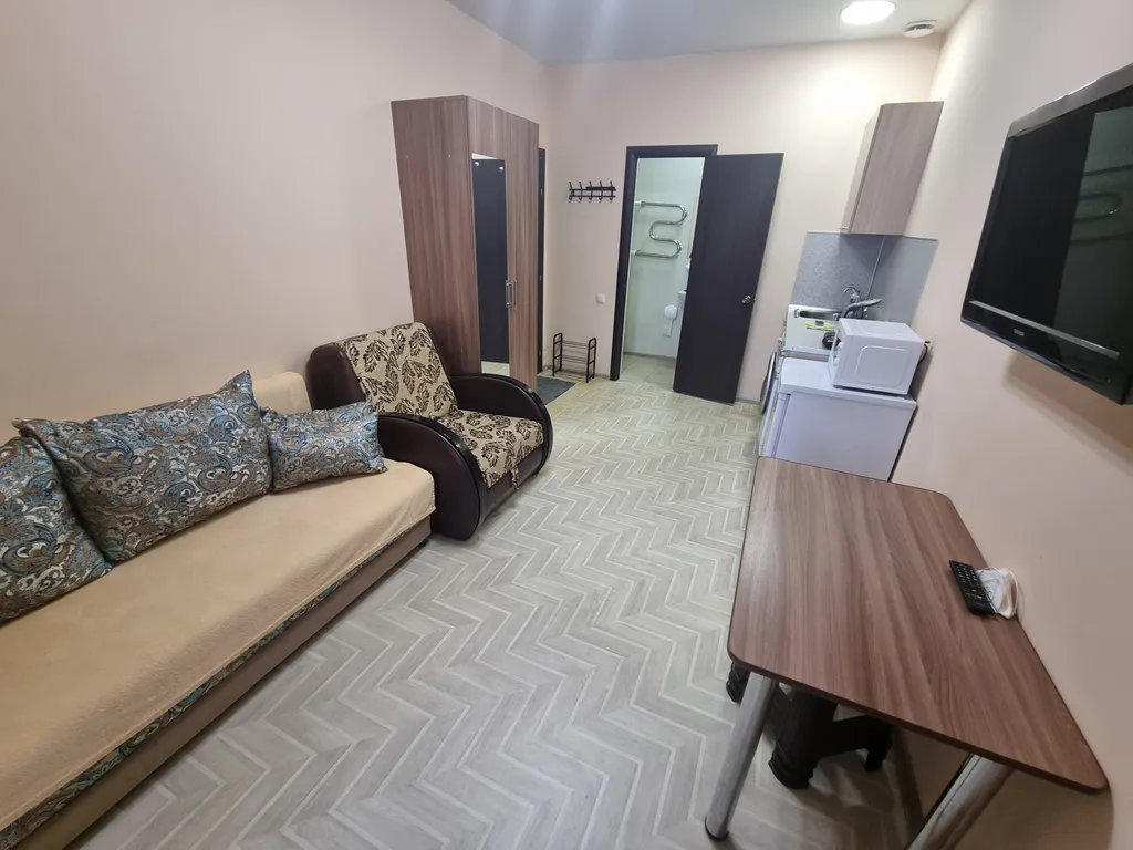 Двухкомнатная студия делюкс в Гостевом доме Домашний