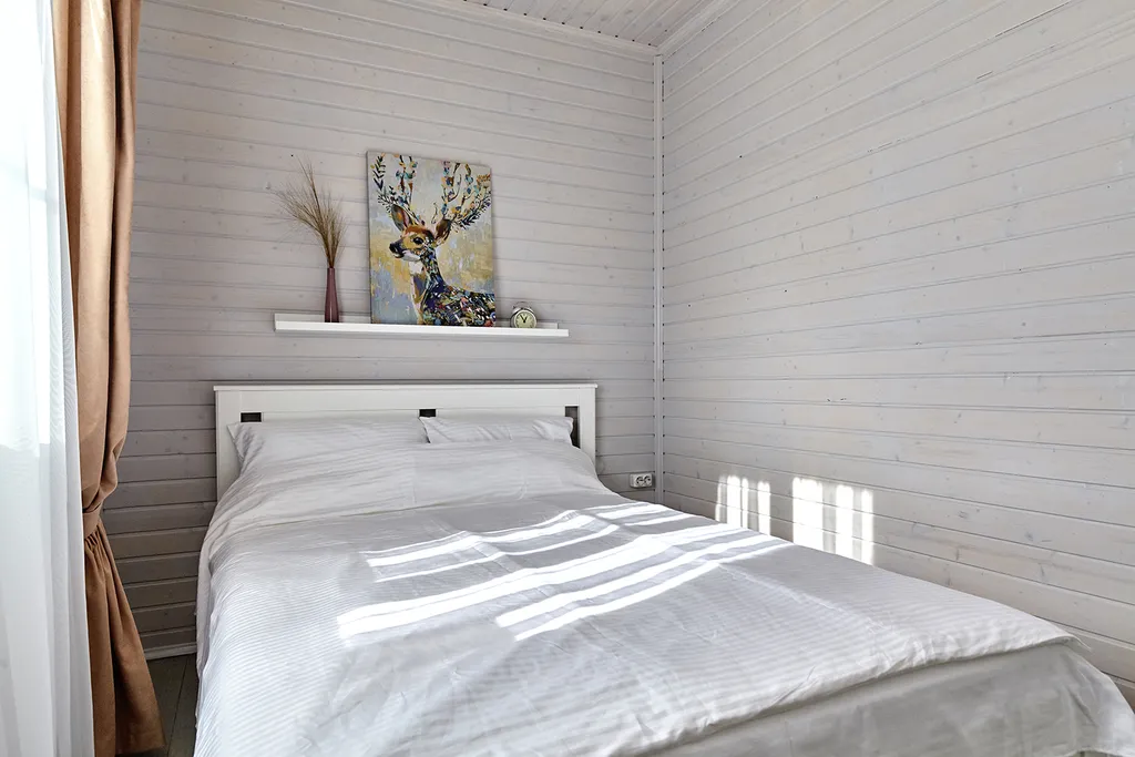 Чистый светлый коттедж с теплым бассейном и баней на дровах