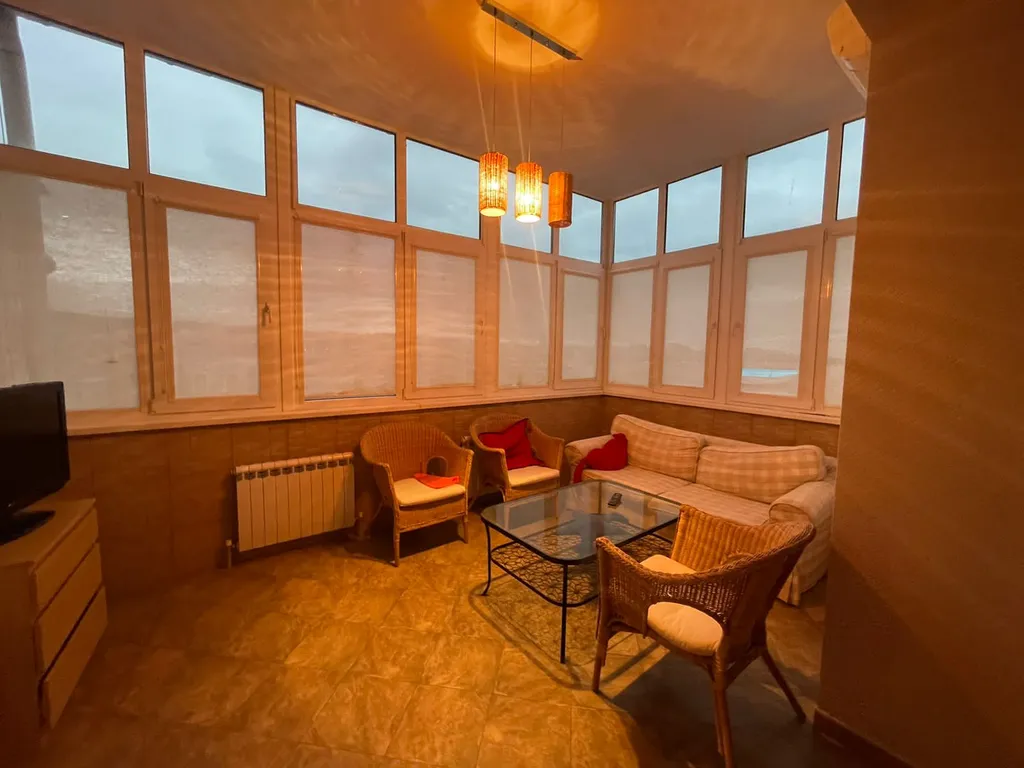 2-этажная квартира на первой береговой линии с видом на море и горы