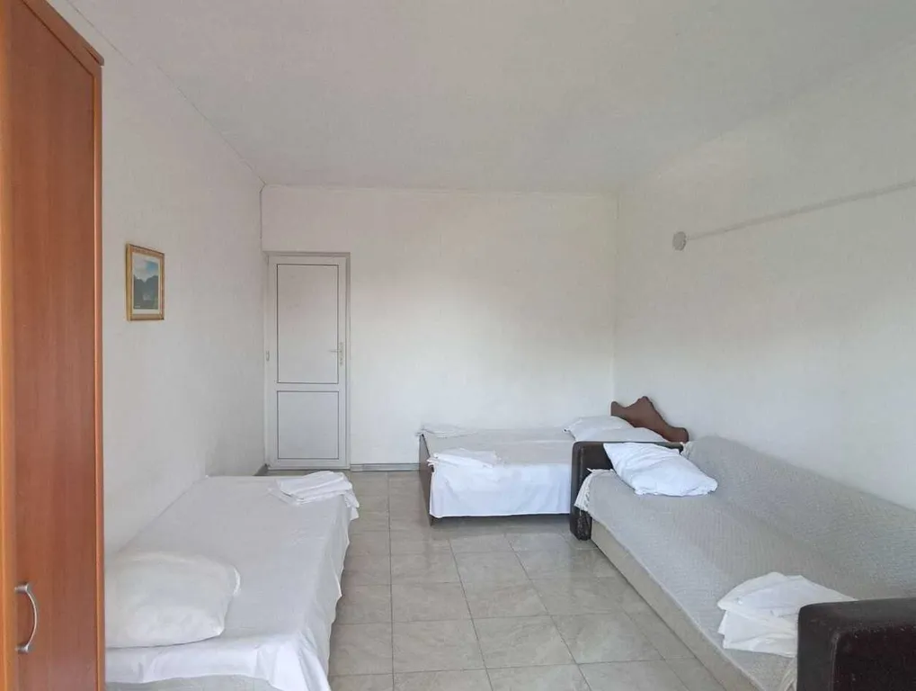 Квартира Четырёхместный стандарт — аренда посуточно в Гудаута