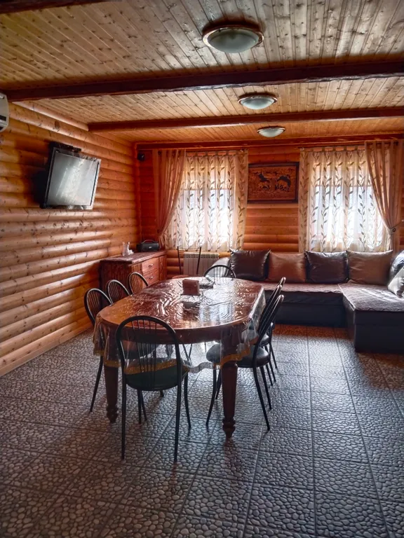 Загородный дом с баней и теплым бассейном