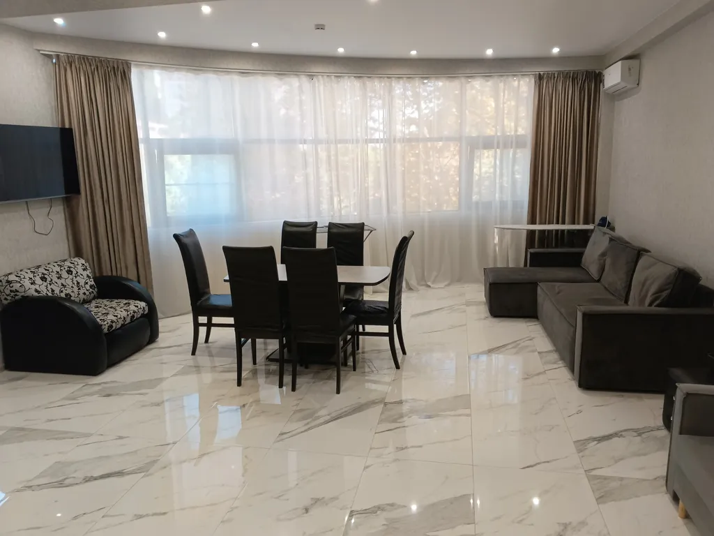 Квартира Апартаменты в центре города номер 6 — Лазаревское