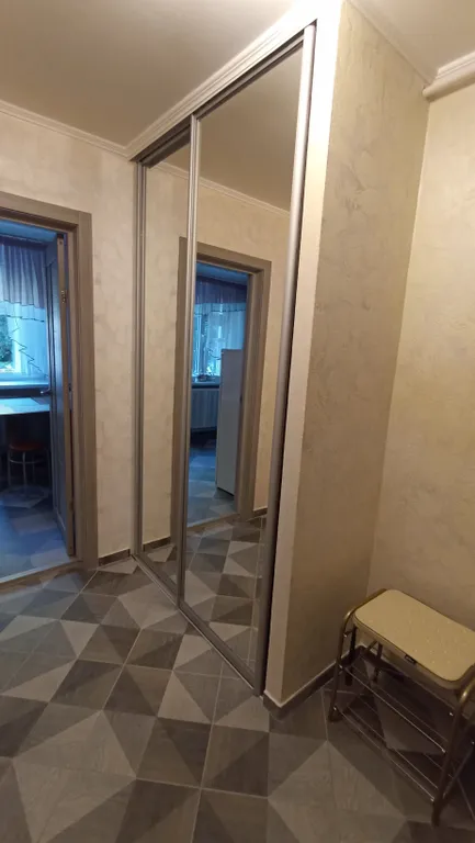 Уютная квартира в жилом районе, рядом с бассейном, магазинами и остановкой