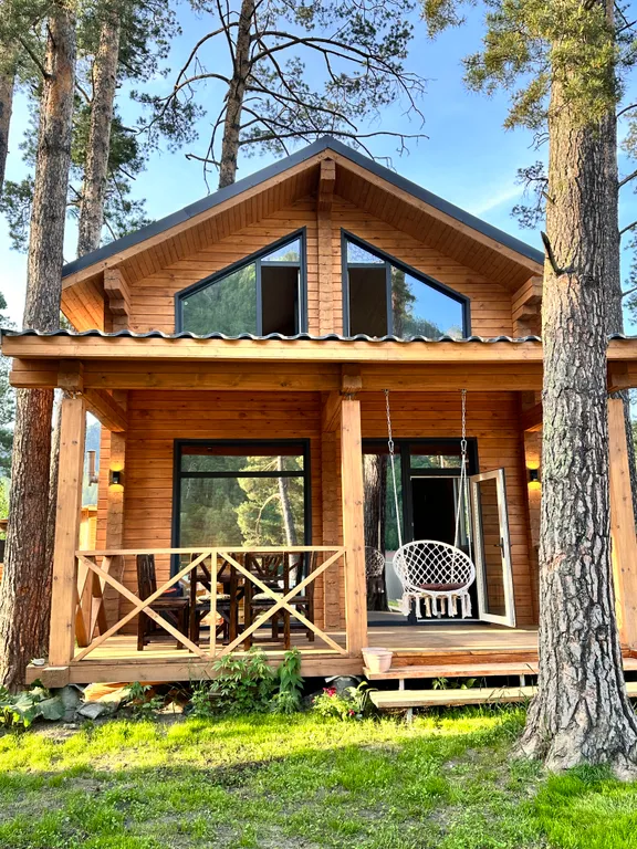 Новый круглогодичный коттедж из бруса на берегу Катуни