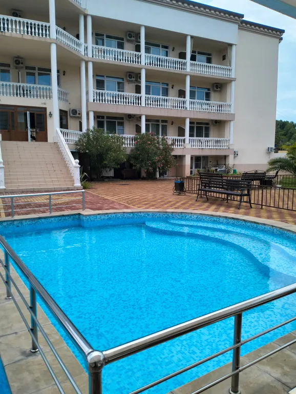 Уютная квартира с бассейном