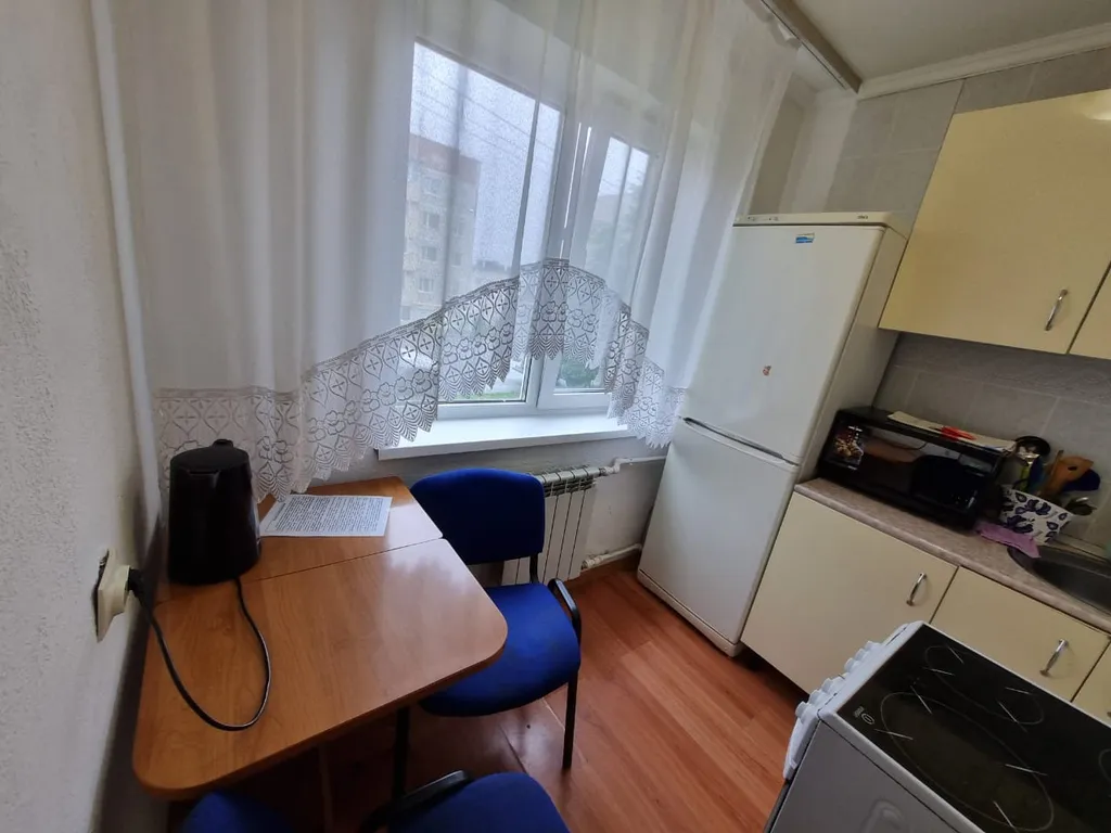 Хорошая двухкомнатная квартира для семьи или командировочных