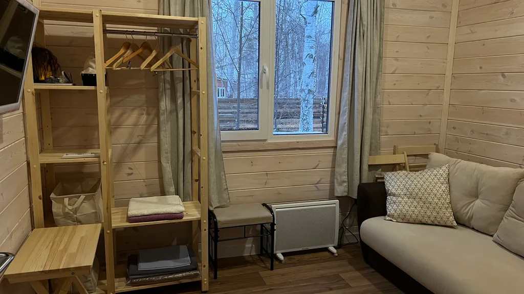 Дом с баней в липах