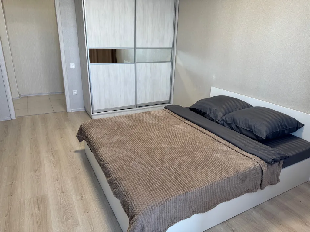 Квартира Уютная однокомнатная квартира возле вокзала — Симферополь